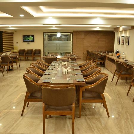 The Ved Mantra Otel Gwalior Dış mekan fotoğraf