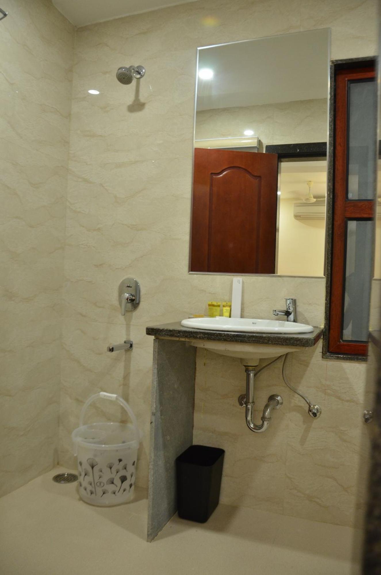The Ved Mantra Otel Gwalior Dış mekan fotoğraf